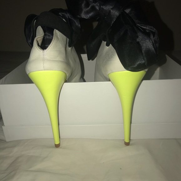 Neon Yellow Leather Peep Toe Bootie with Black Bow - Picture 5 of 8